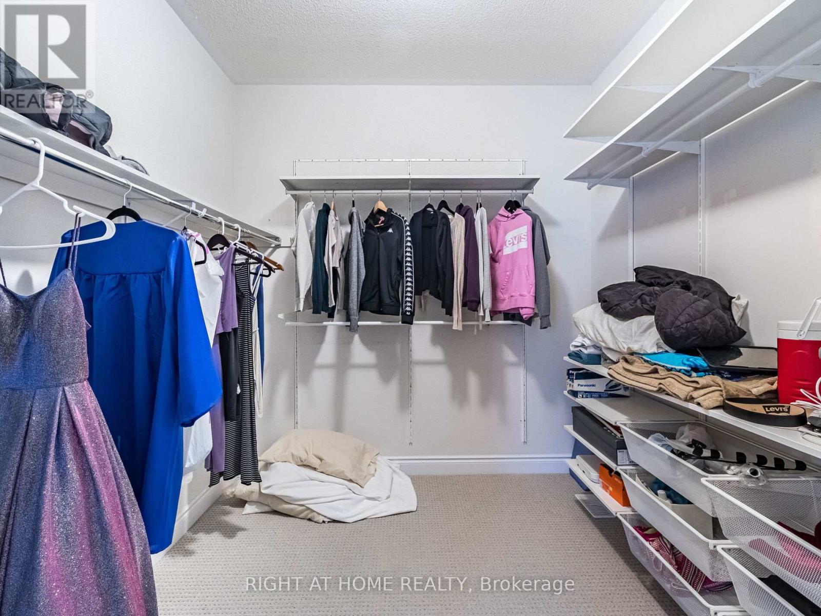 95 Viva Gardens, Oakville, Ontario  L6H 0Z2 - Photo 17 - W12798940