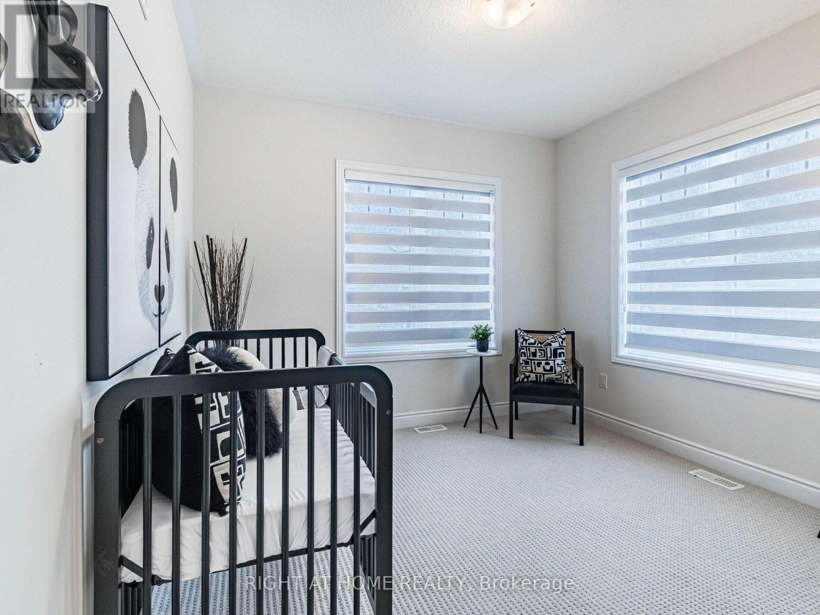 95 Viva Gardens, Oakville, Ontario  L6H 0Z2 - Photo 22 - W12798940