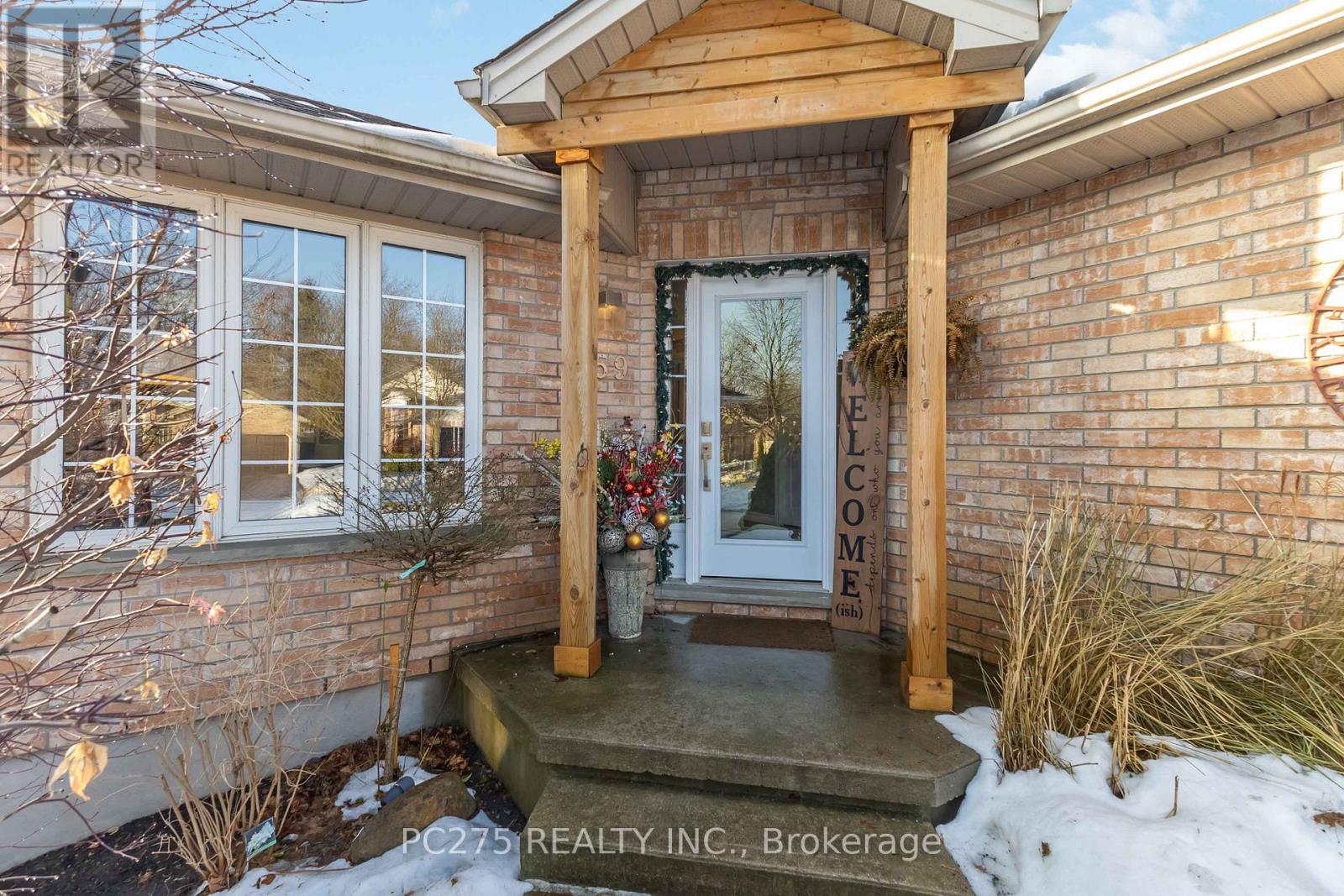 559 Thornwood Drive, London North, Ontario  N6H 5S5 - Photo 4 - X12798776