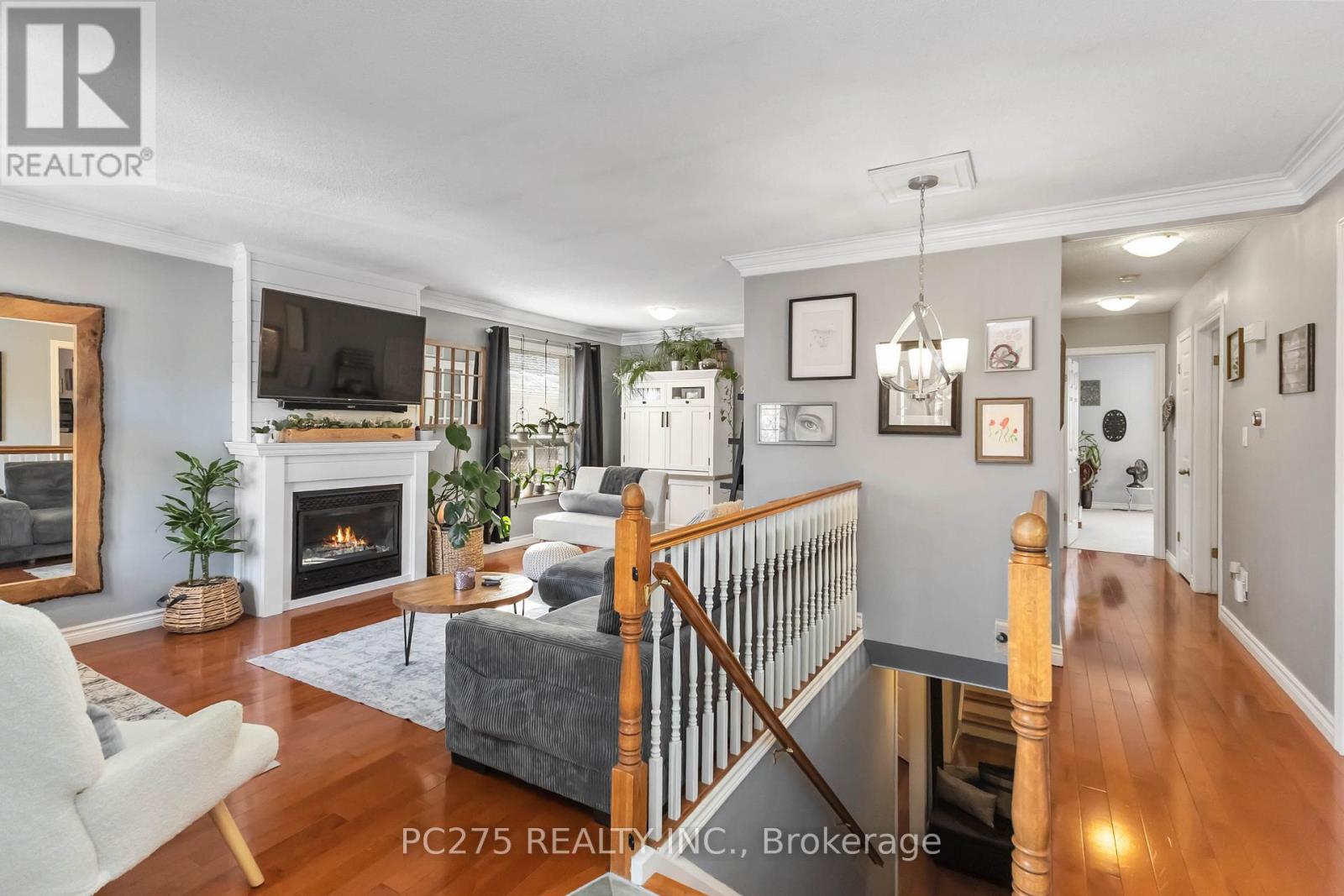 559 Thornwood Drive, London North, Ontario  N6H 5S5 - Photo 6 - X12798776