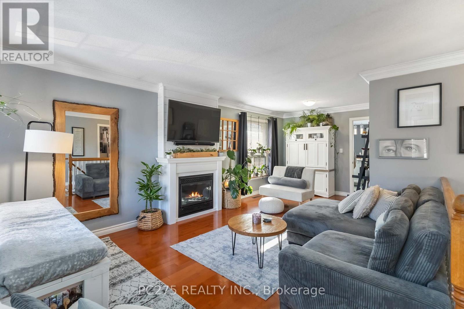 559 Thornwood Drive, London North, Ontario  N6H 5S5 - Photo 8 - X12798776