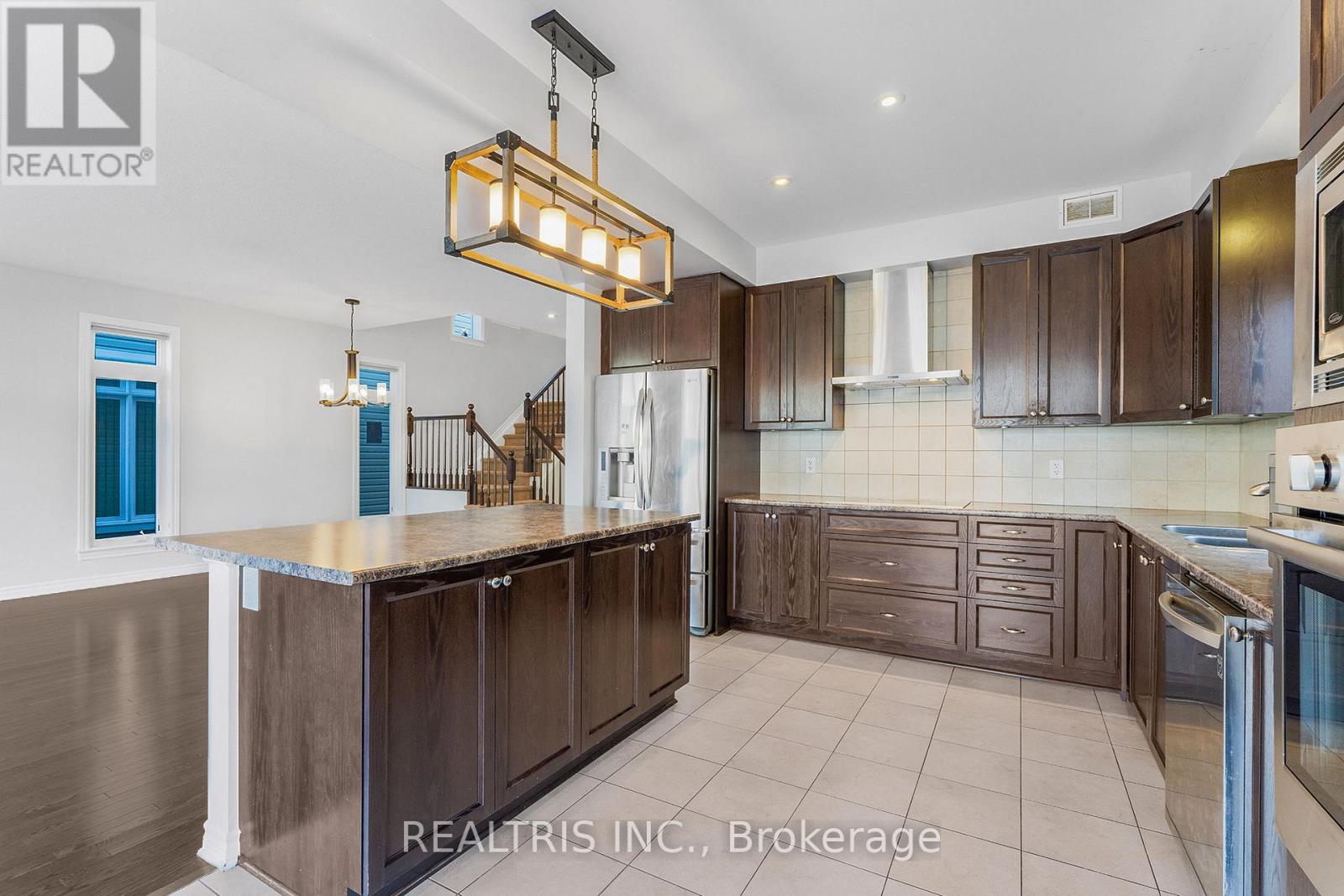 471 Creekview Way, Ottawa, Ontario  K1T 0J4 - Photo 12 - X12798950