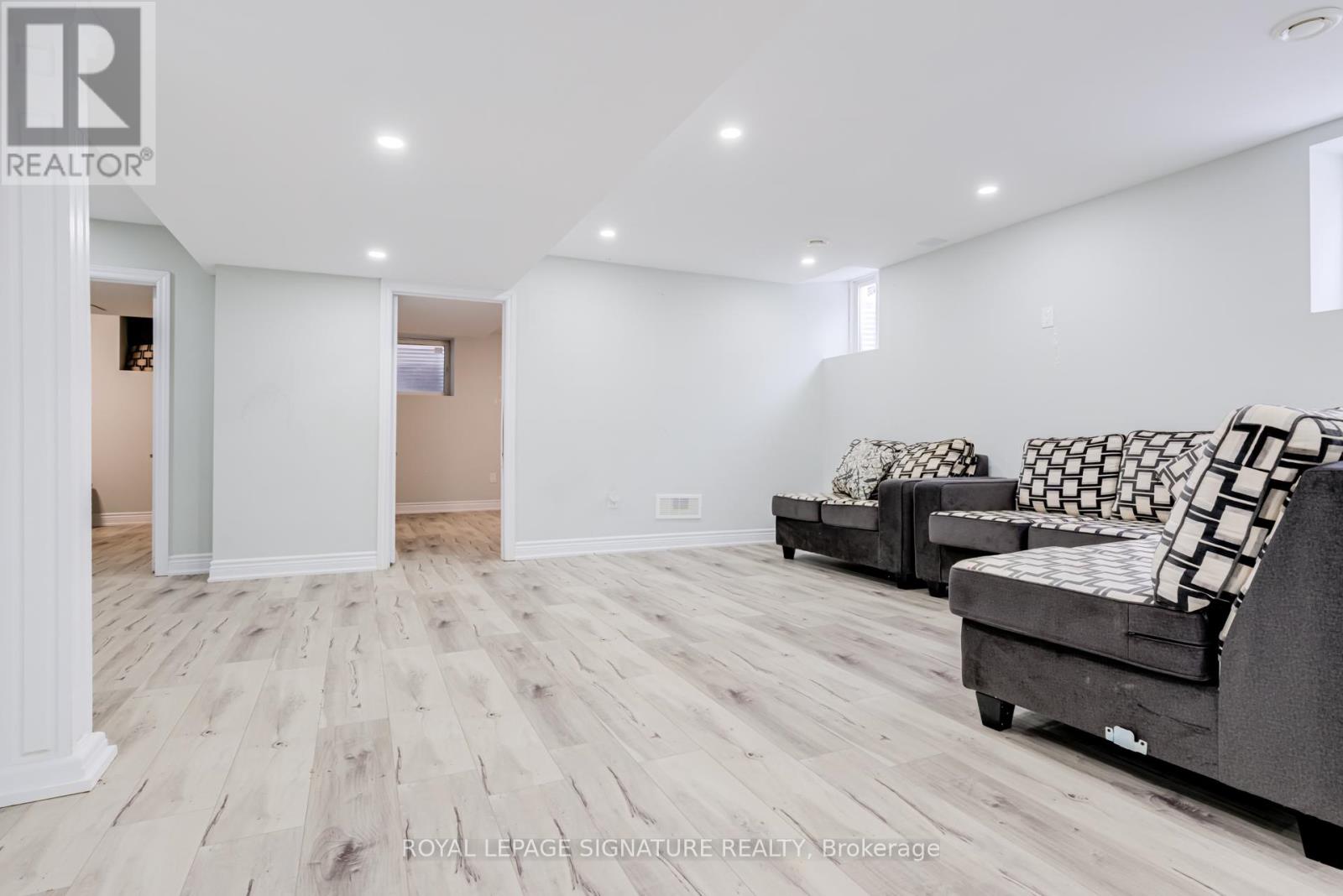 20 Watercliff Place, Hamilton, Ontario  L8E 6E5 - Photo 38 - X12792382