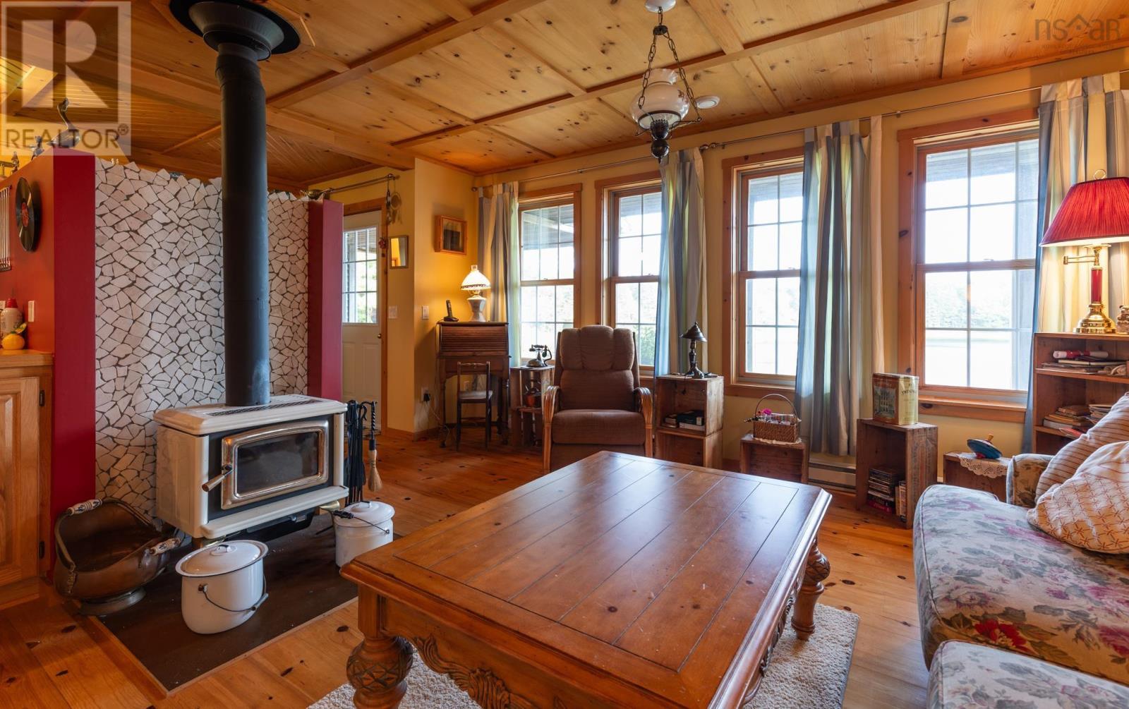 240 Pine Prince Drive, Briar Lake, Nova Scotia  B0W 2Y0 - Photo 7 - 202523796