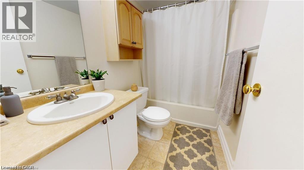 15 Hofstetter Avenue Unit# 403, Kitchener, Ontario  N2A 3Z7 - Photo 11 - 40805917