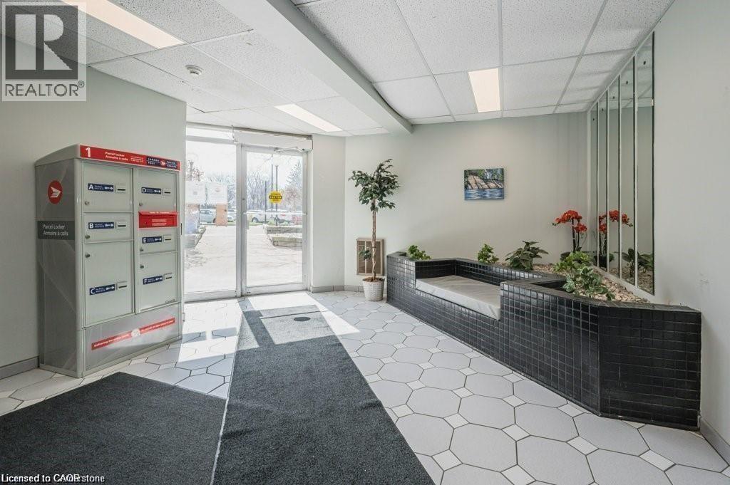 15 Hofstetter Avenue Unit# 403, Kitchener, Ontario  N2A 3Z7 - Photo 19 - 40805917