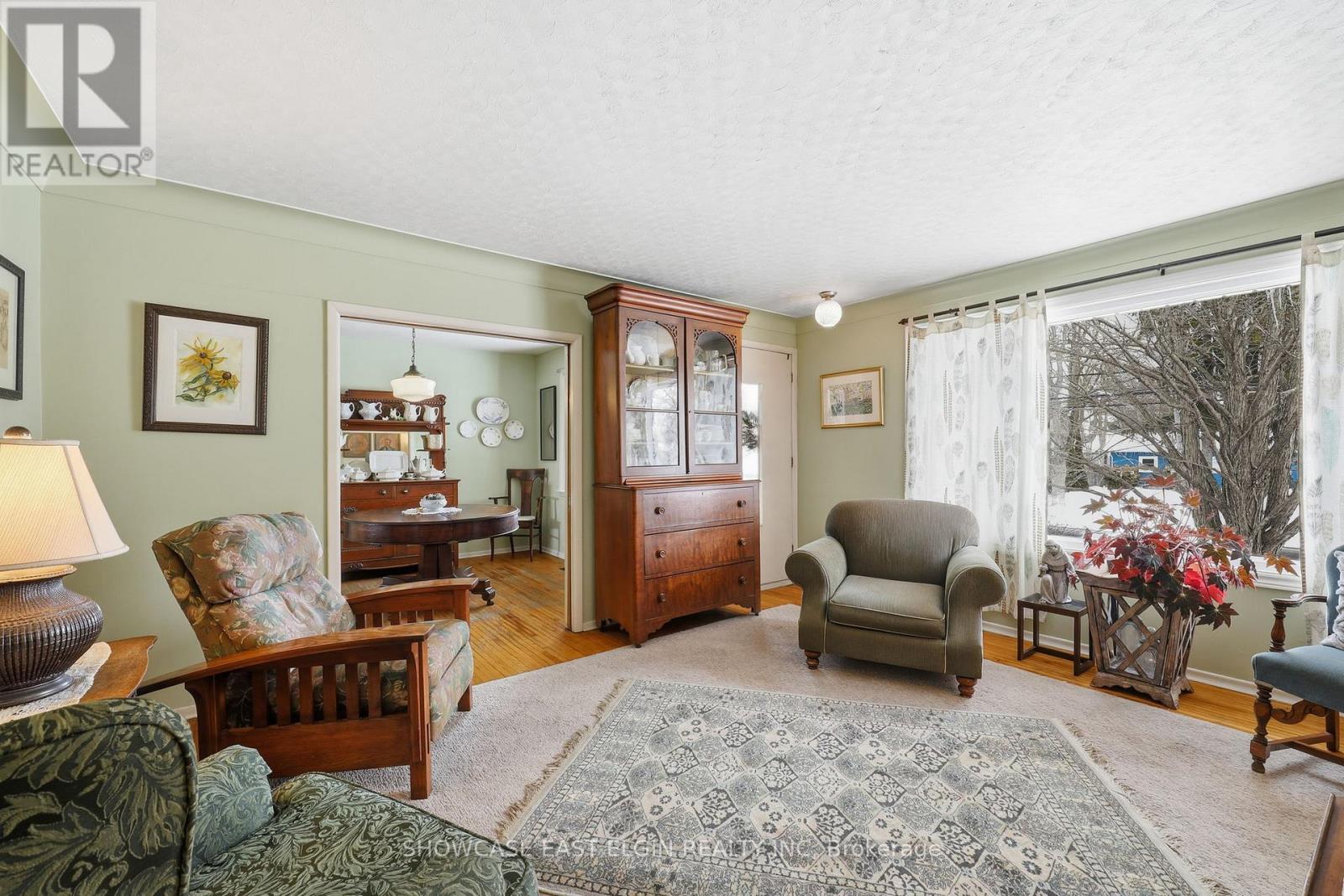 Photo 11 of 39 for 94 Elk Street