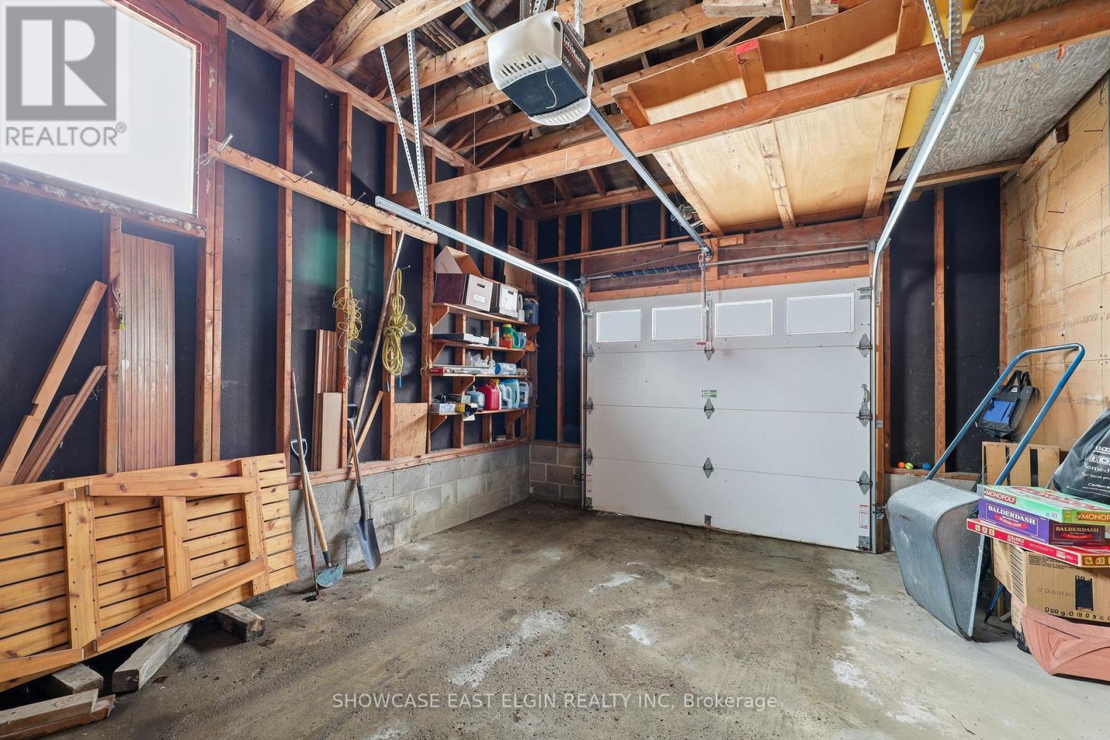 Photo 29 of 39 for 94 Elk Street