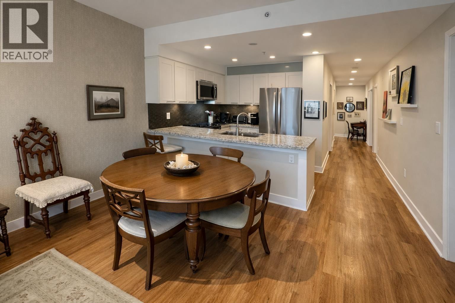 206 5665 Teredo Street, Sechelt, British Columbia  V7Z 0J2 - Photo 14 - R3090714