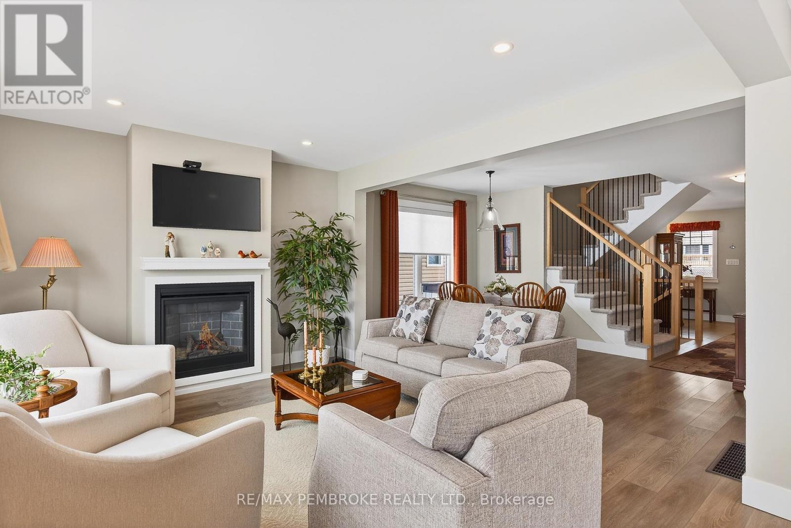 347 Nelson Street, Pembroke, Ontario  K8A 3N5 - Photo 16 - X12799038