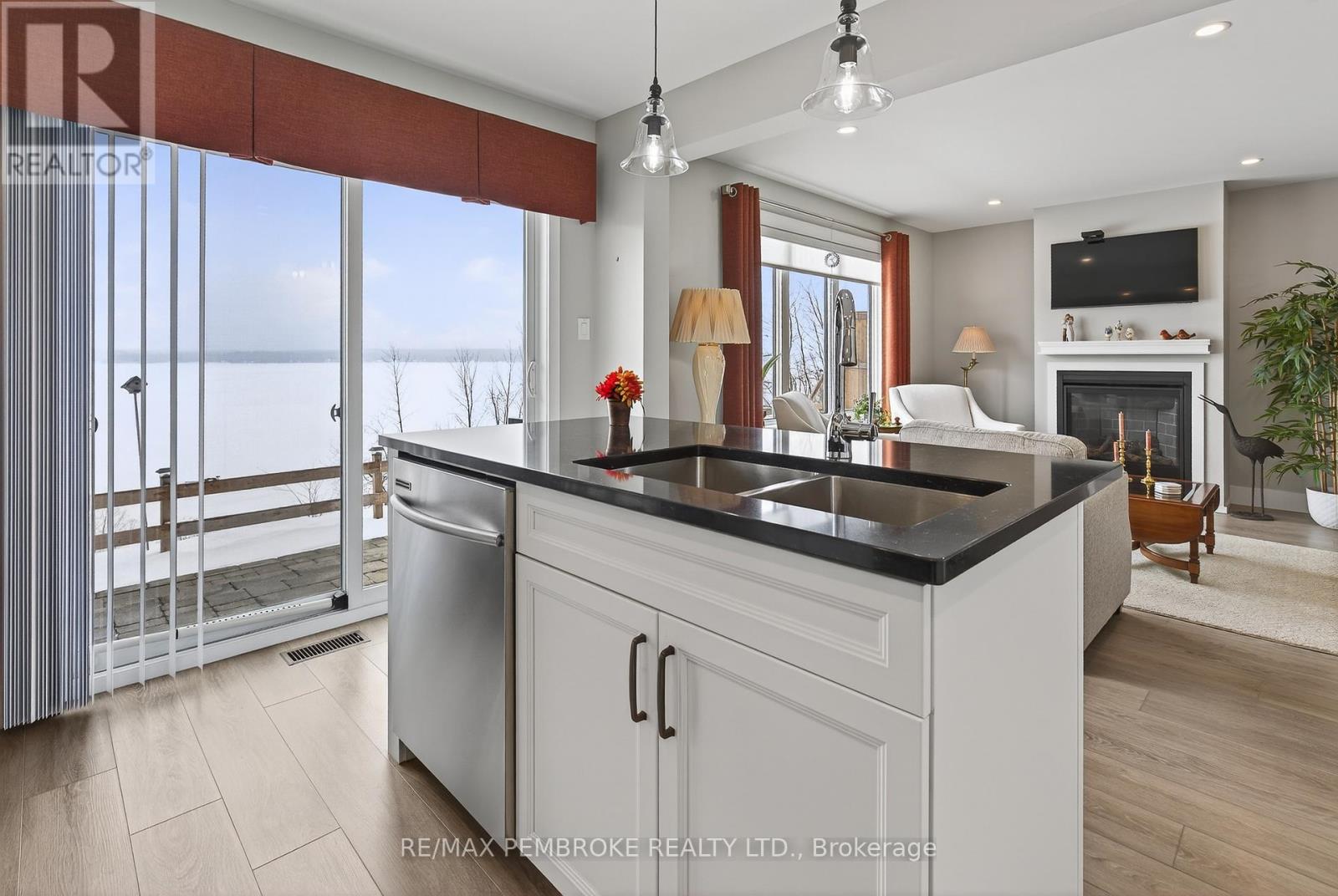 347 Nelson Street, Pembroke, Ontario  K8A 3N5 - Photo 20 - X12799038