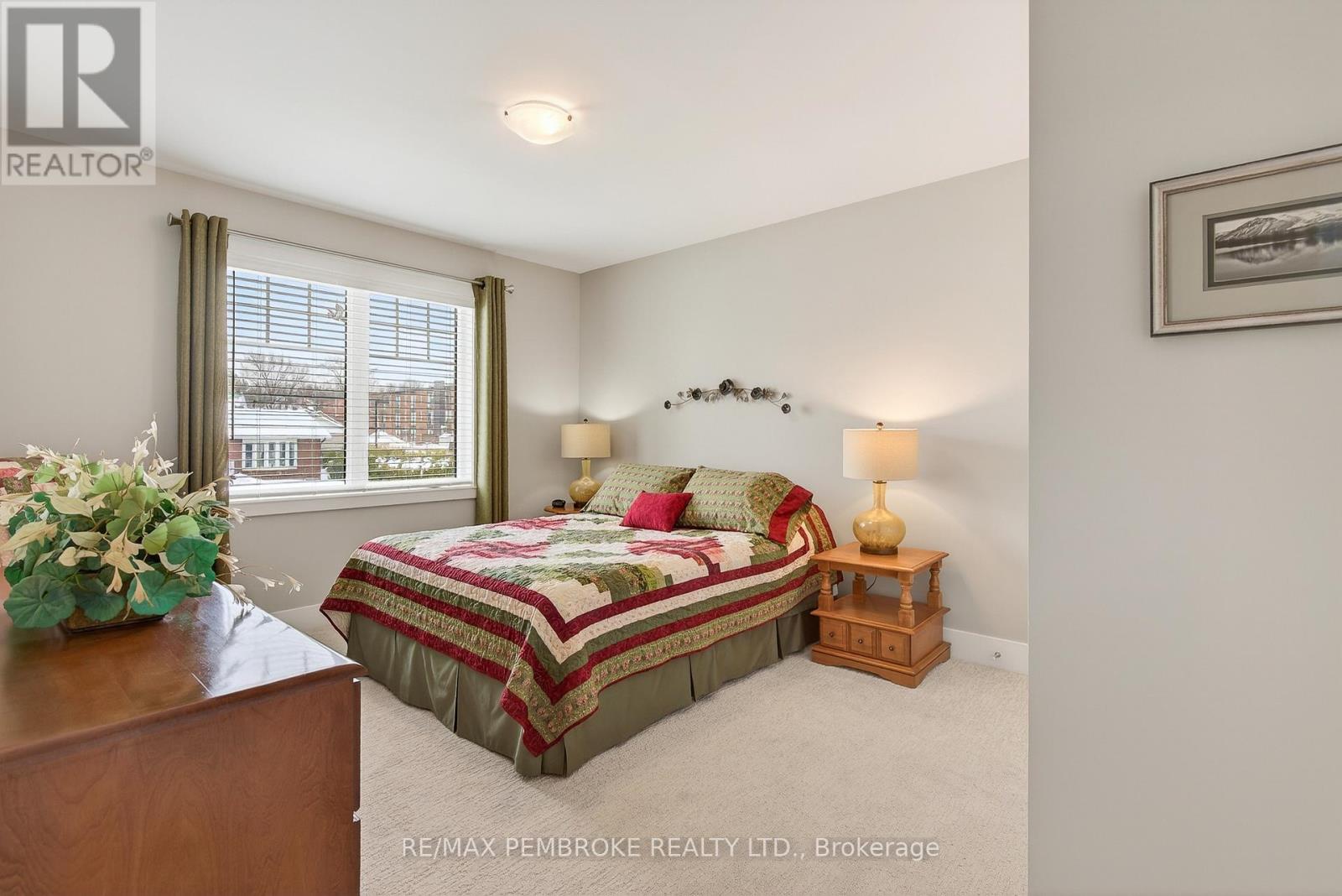 347 Nelson Street, Pembroke, Ontario  K8A 3N5 - Photo 24 - X12799038