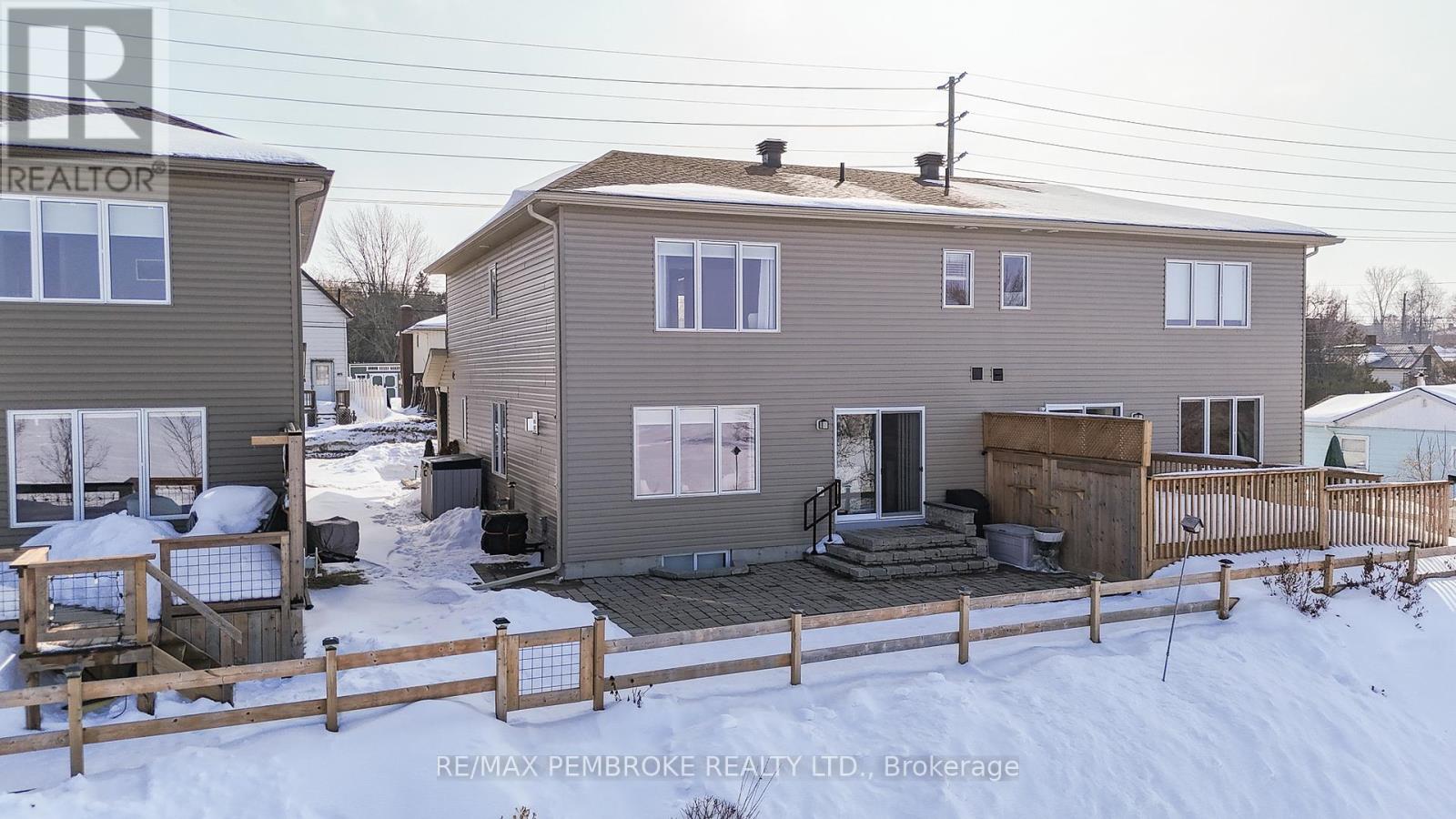 347 Nelson Street, Pembroke, Ontario  K8A 3N5 - Photo 40 - X12799038
