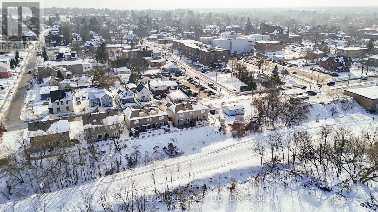 347 Nelson Street, Pembroke, Ontario  K8A 3N5 - Photo 41 - X12799038