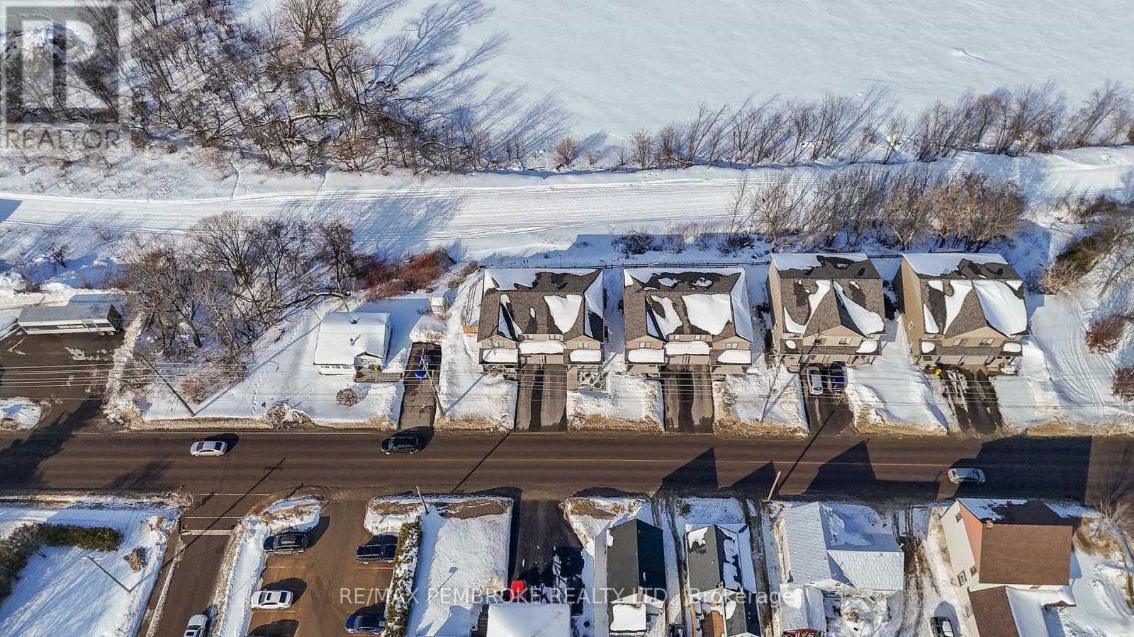 347 Nelson Street, Pembroke, Ontario  K8A 3N5 - Photo 6 - X12799038