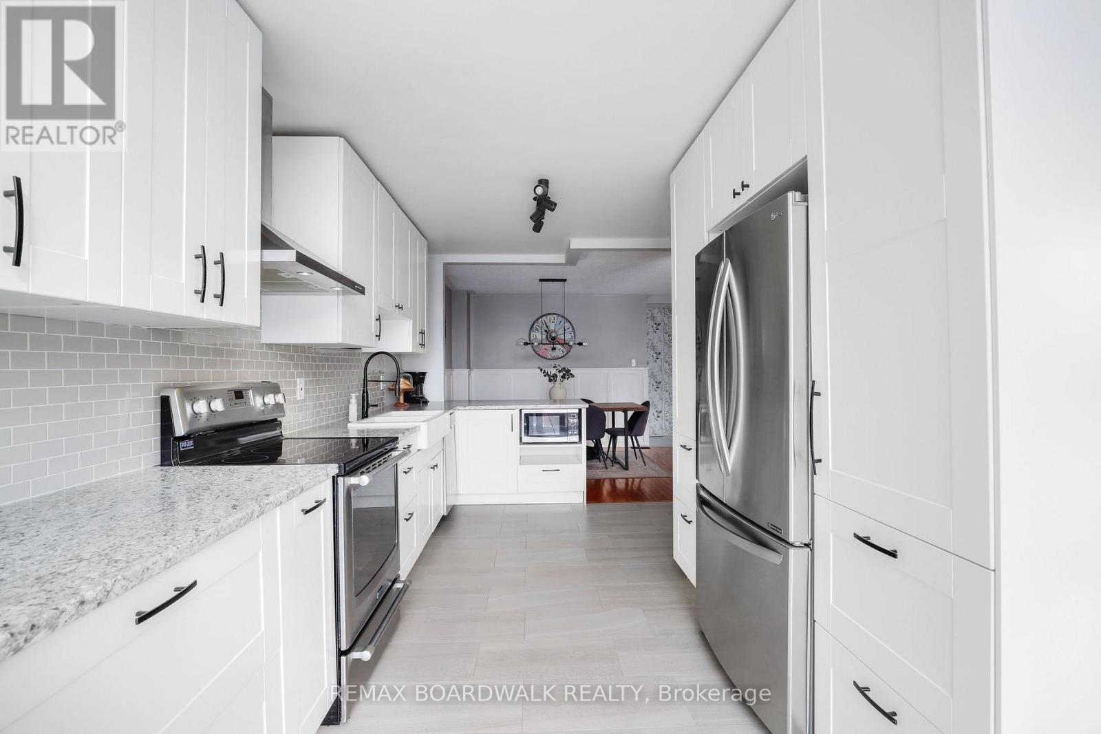 2094 Sunland Drive, Ottawa, Ontario  K4A 3L1 - Photo 16 - X12799212