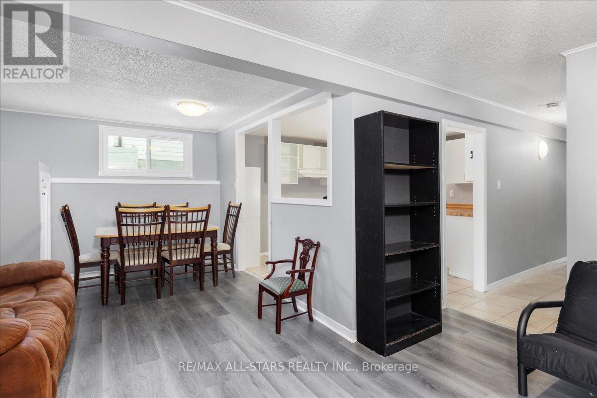 398 The Queensway Avenue S, Georgina, Ontario  L4P 2C5 - Photo 18 - N12724552