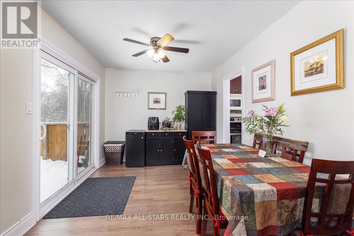 398 The Queensway Avenue S, Georgina, Ontario  L4P 2C5 - Photo 17 - N12724552