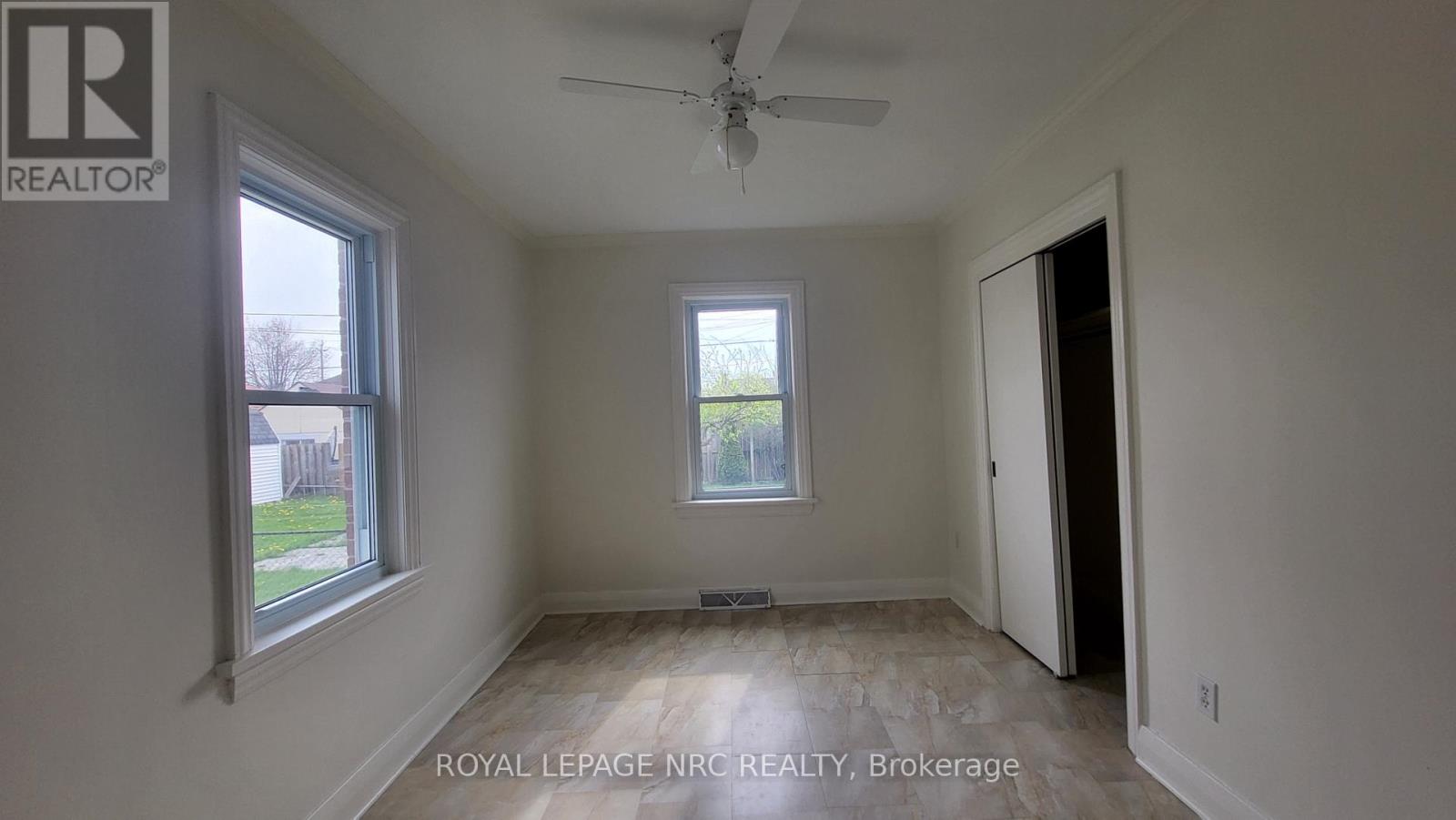 Main Floor - 240 Wallace Avenue S, Welland, Ontario  L3B 1R6 - Photo 12 - X12799104