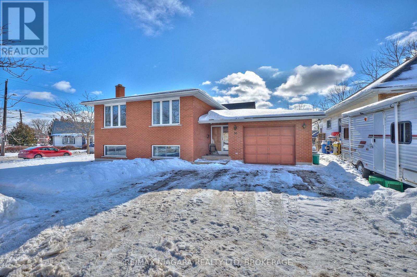 50 Chetwood Street, St. Catharines, Ontario  L2S 2A2 - Photo 1 - X12799106