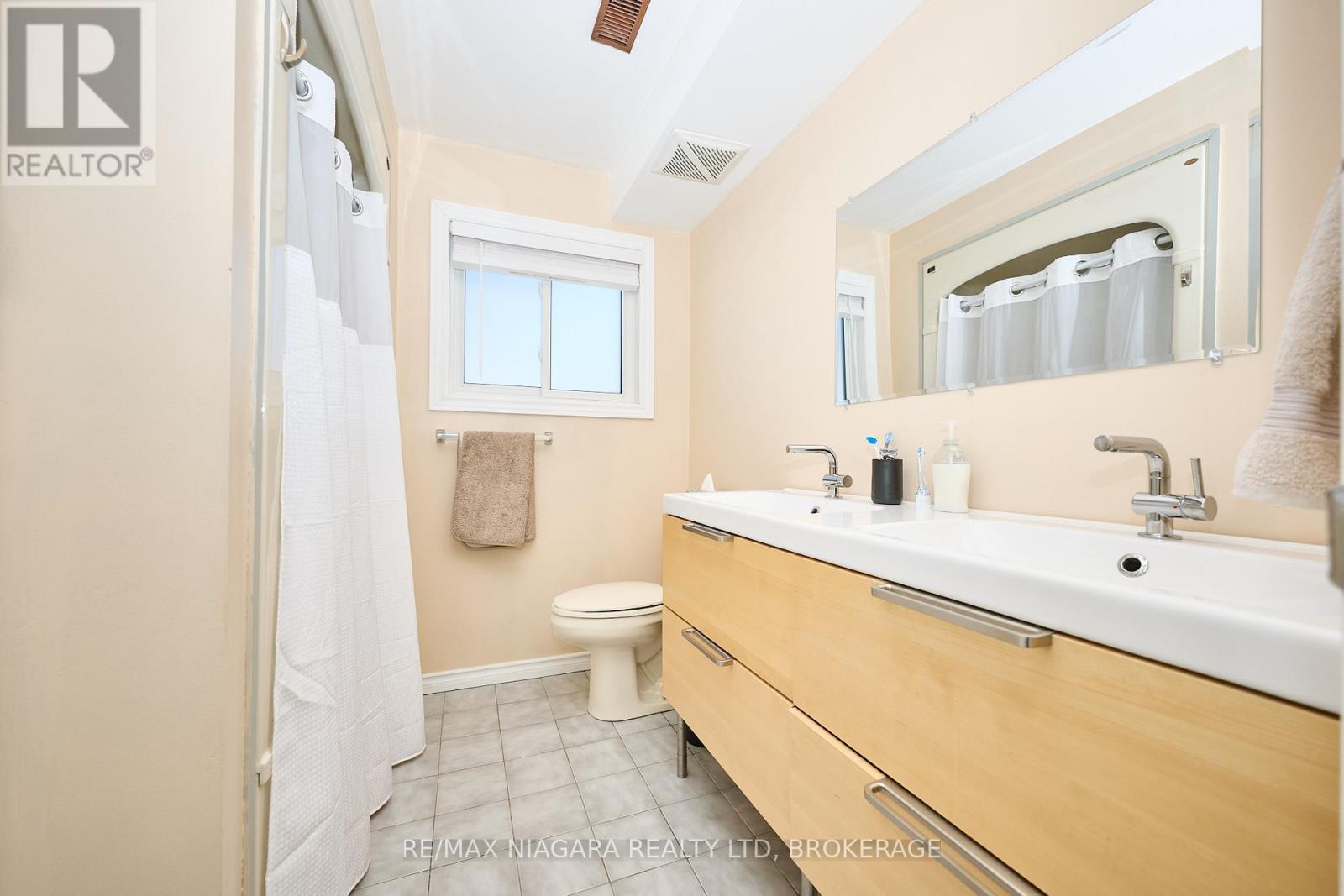 50 Chetwood Street, St. Catharines, Ontario  L2S 2A2 - Photo 33 - X12799106