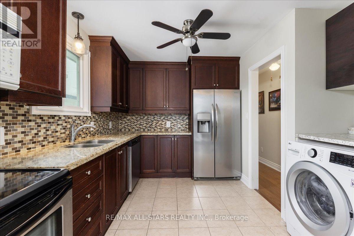 398 The Queensway Avenue S, Georgina, Ontario  L4P 2C5 - Photo 7 - N12724552