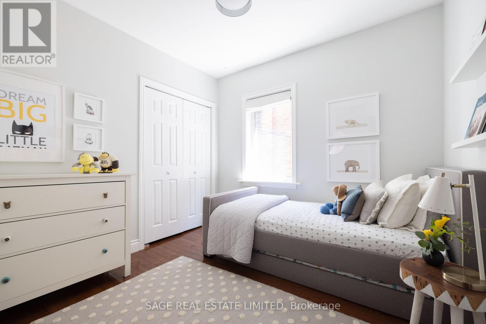 318 Indian Grove, Toronto, Ontario  M6P 2H5 - Photo 14 - W12797894