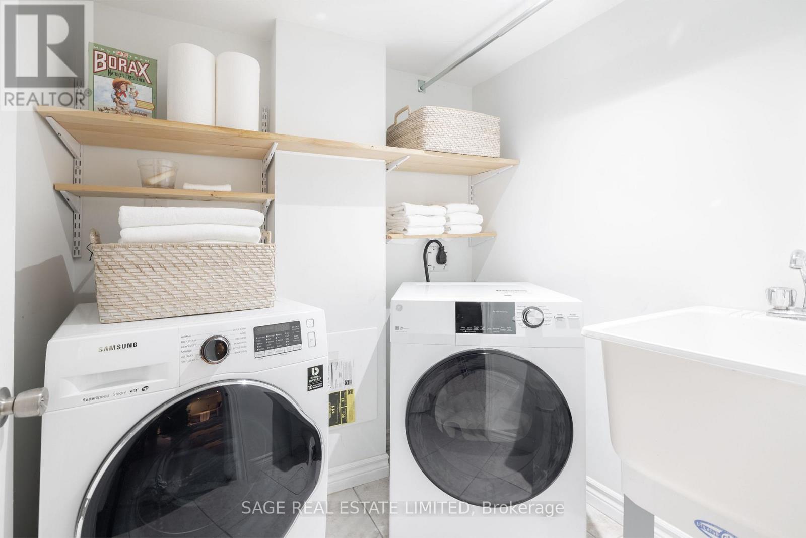 318 Indian Grove, Toronto, Ontario  M6P 2H5 - Photo 22 - W12797894