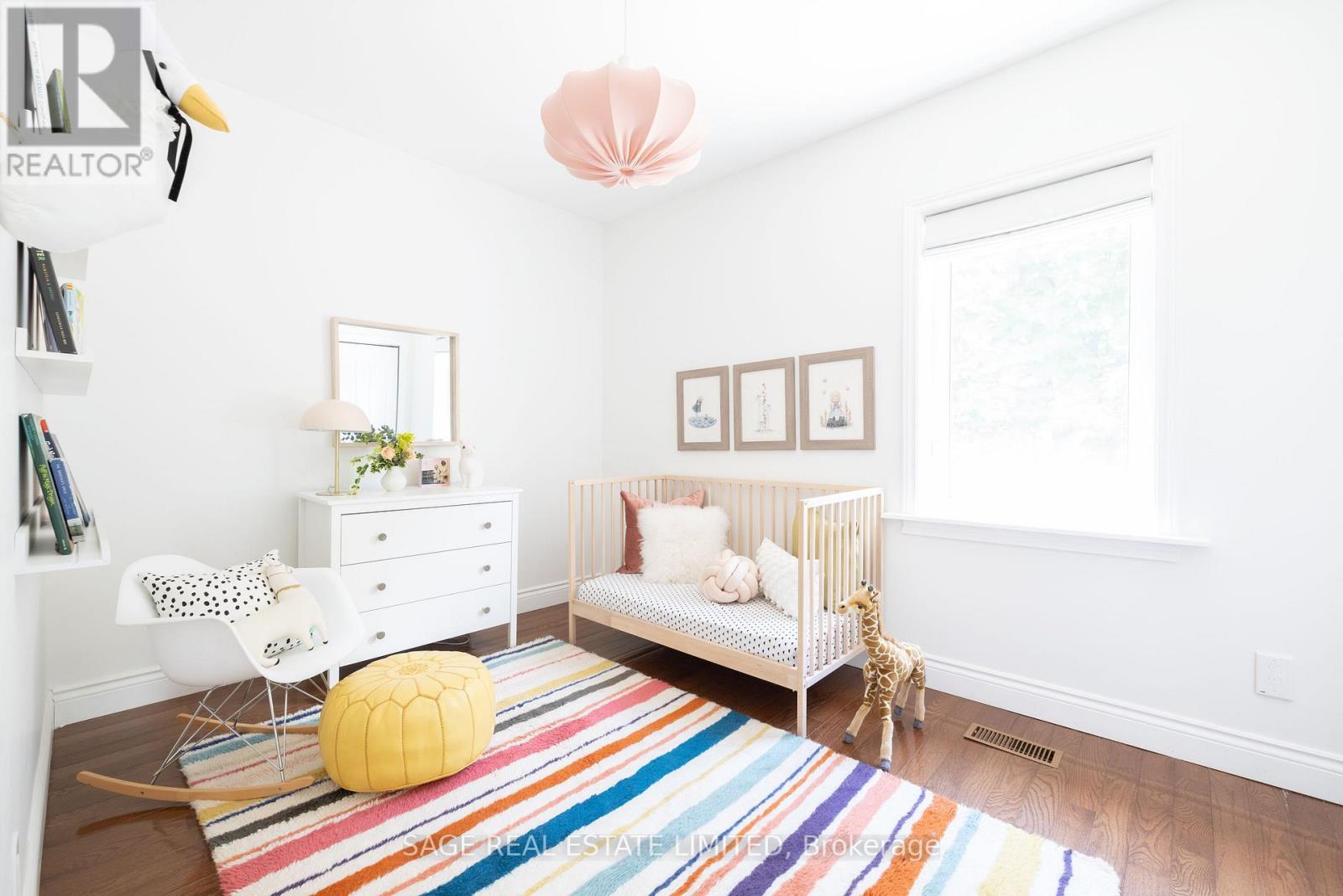 318 Indian Grove, Toronto, Ontario  M6P 2H5 - Photo 11 - W12797894