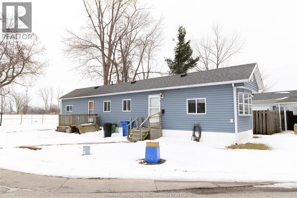 MLS# 26003505: 3 OAK COURT, McGregor, Canada