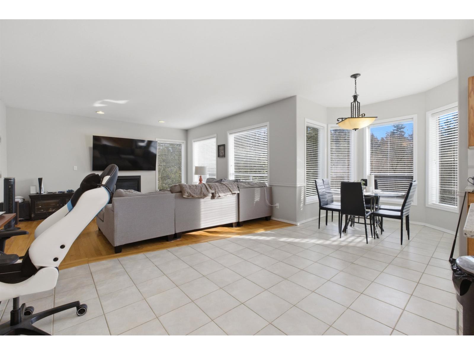 4570 Maysfield Crescent, Langley, British Columbia  V3A 4M1 - Photo 8 - R3089376