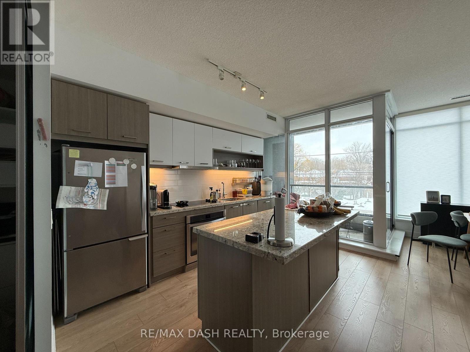 413 - 170 Chiltern Hill Road, Toronto, Ontario  M6C 0A9 - Photo 2 - C12798972