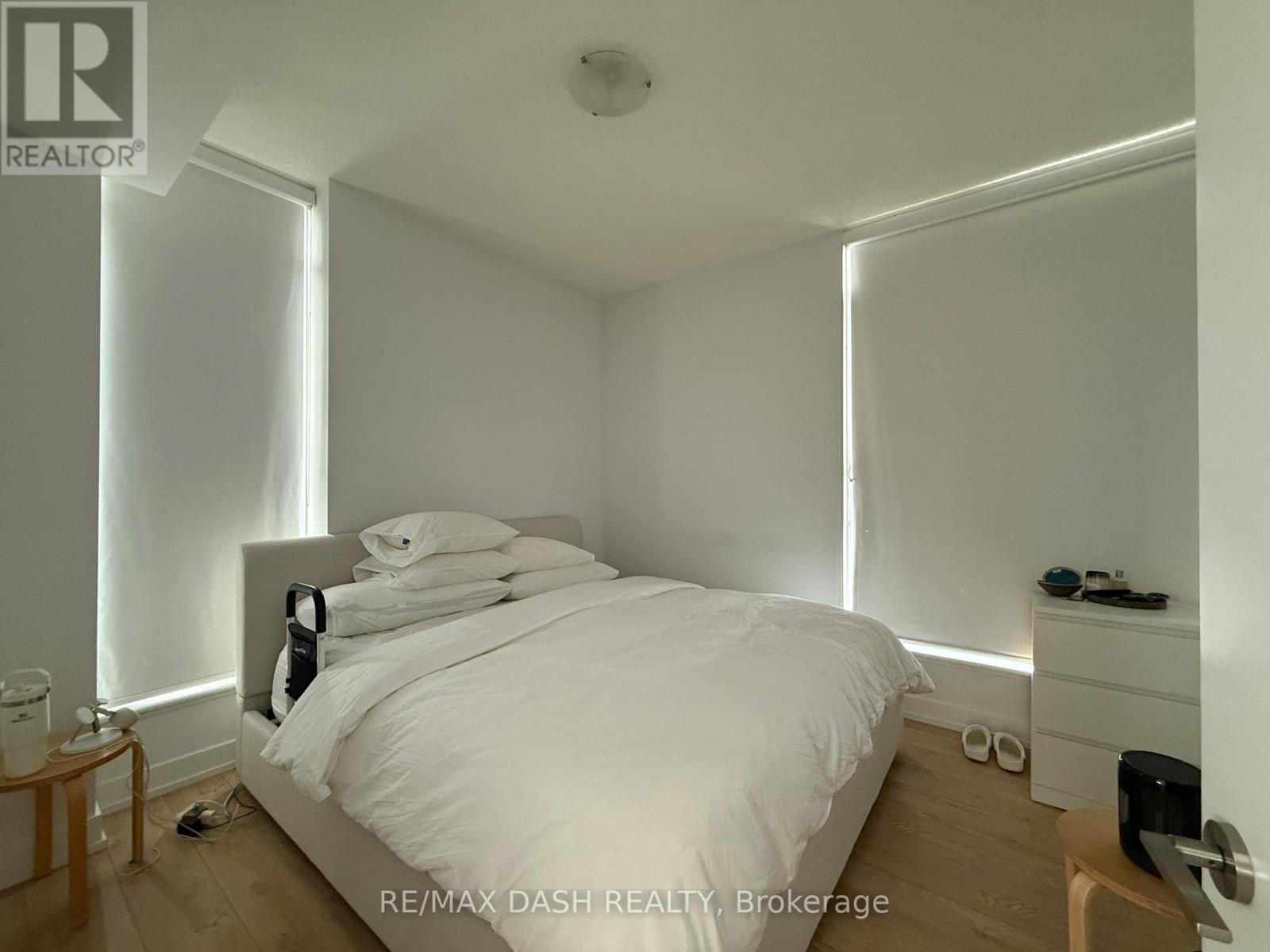 413 - 170 Chiltern Hill Road, Toronto, Ontario  M6C 0A9 - Photo 3 - C12798972