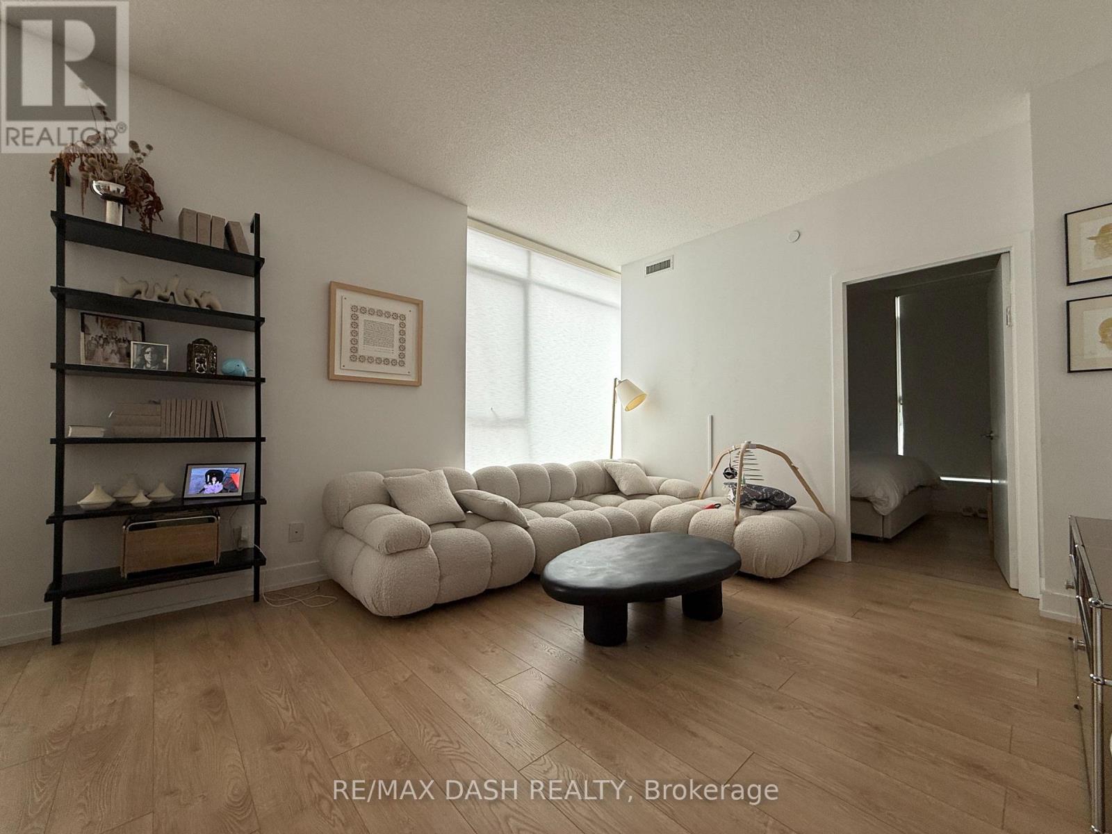 413 - 170 Chiltern Hill Road, Toronto, Ontario  M6C 0A9 - Photo 8 - C12798972