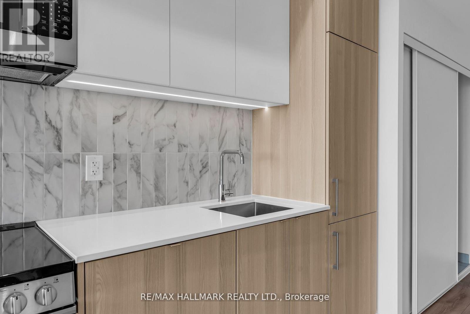 520 - 500 Dupont Street, Toronto, Ontario  M6G 1Y7 - Photo 21 - C12799186