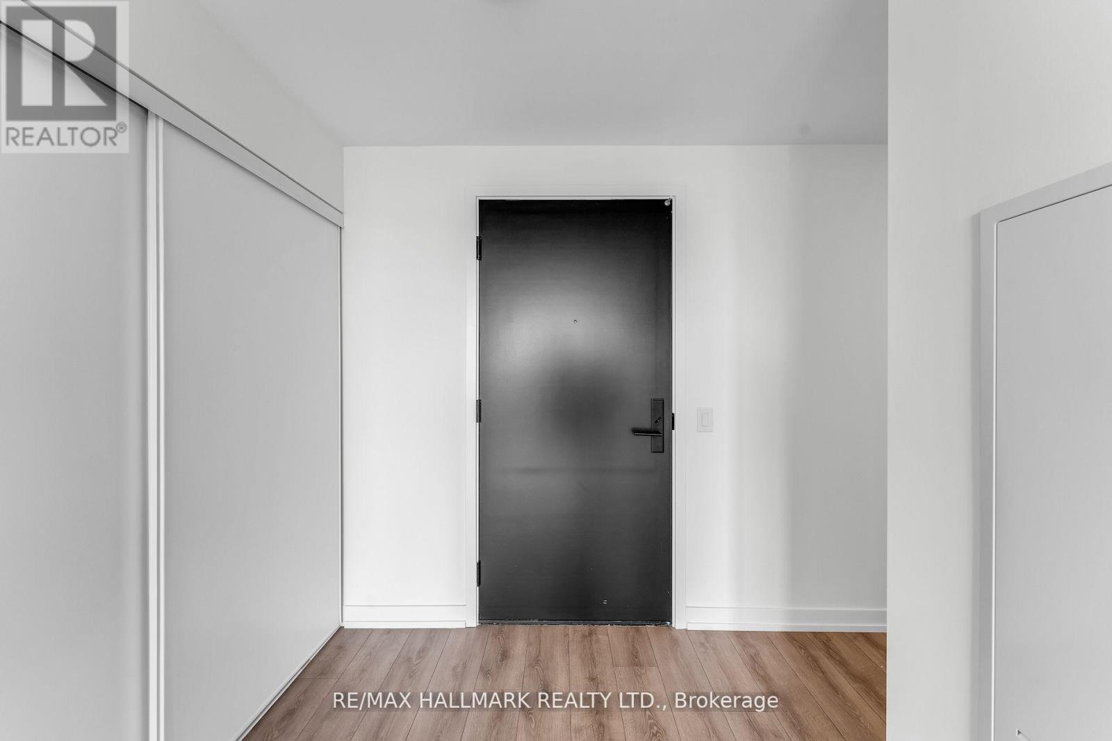 520 - 500 Dupont Street, Toronto, Ontario  M6G 1Y7 - Photo 7 - C12799186