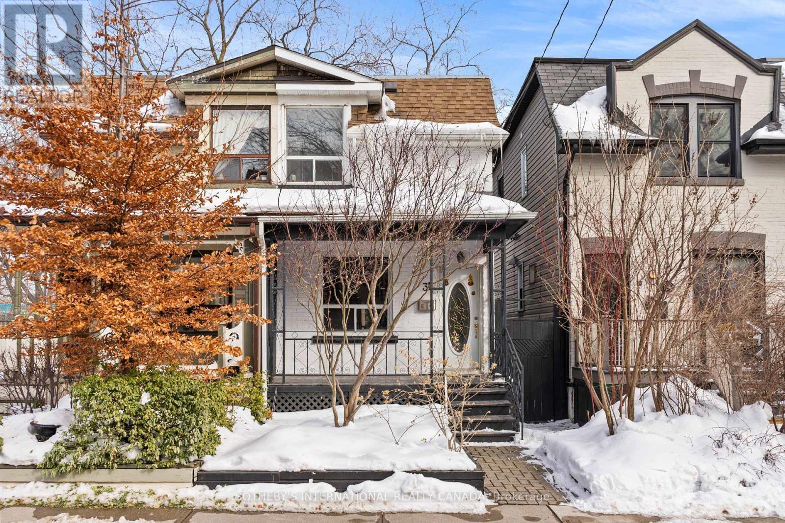 31 TIVERTON AVENUE, Toronto, Ontario