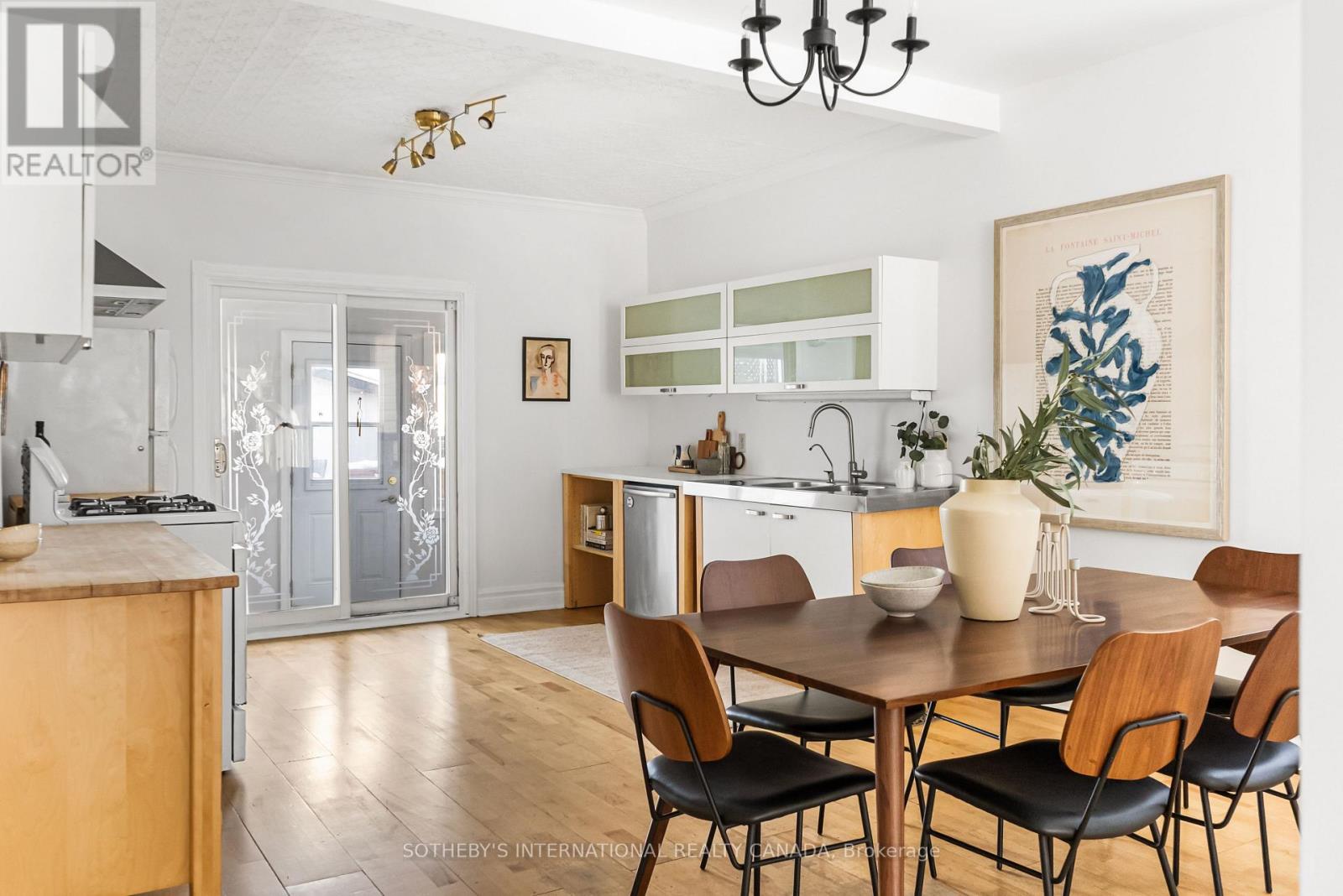 31 Tiverton Avenue, Toronto, Ontario  M4M 2M1 - Photo 12 - E12799158