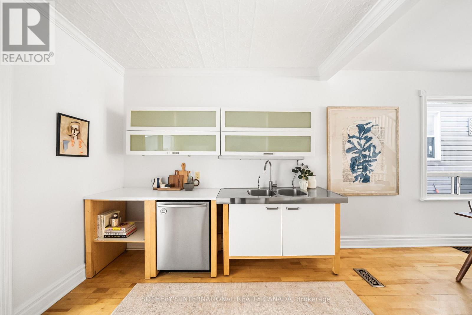 31 Tiverton Avenue, Toronto, Ontario  M4M 2M1 - Photo 15 - E12799158