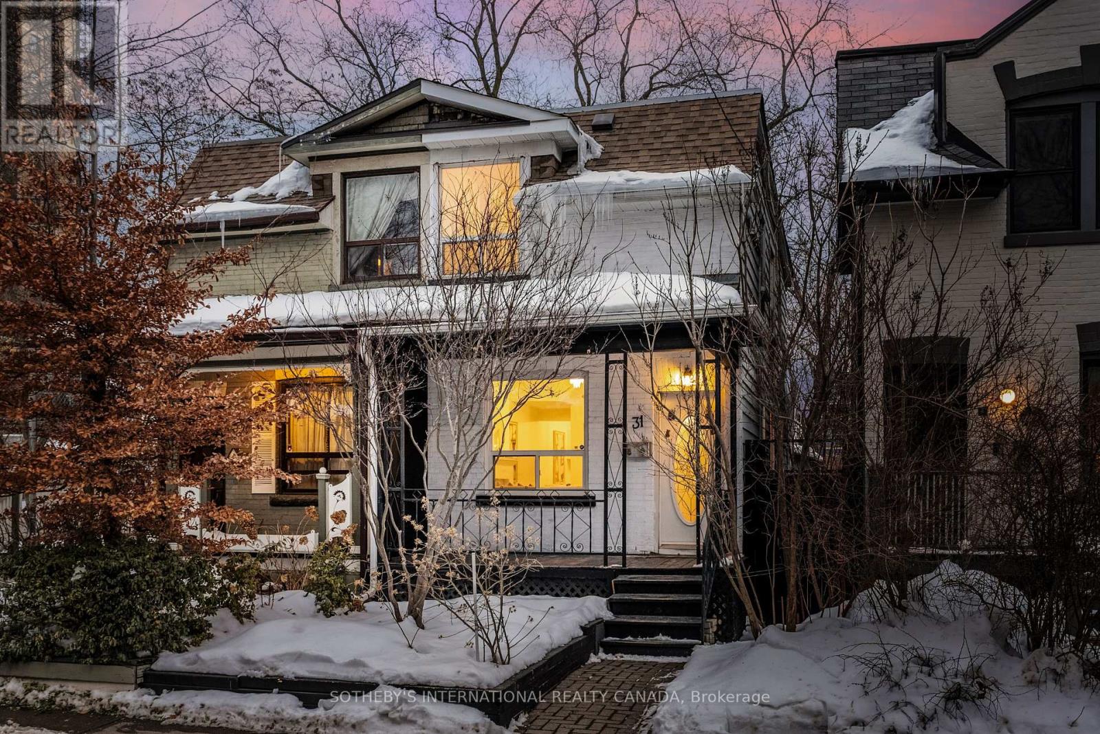 31 Tiverton Avenue, Toronto, Ontario  M4M 2M1 - Photo 2 - E12799158