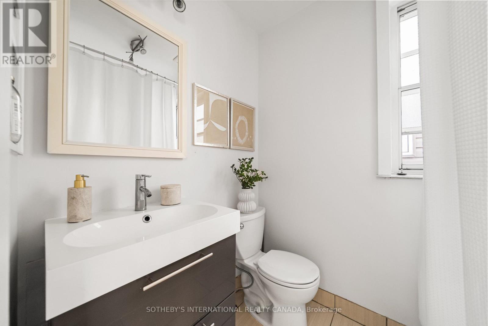 31 Tiverton Avenue, Toronto, Ontario  M4M 2M1 - Photo 25 - E12799158