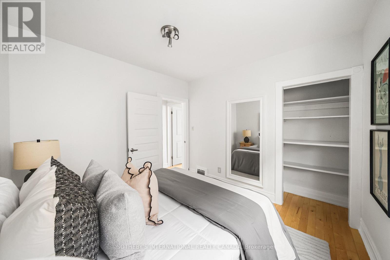 31 Tiverton Avenue, Toronto, Ontario  M4M 2M1 - Photo 33 - E12799158