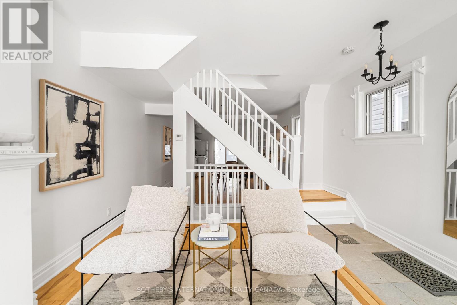 31 Tiverton Avenue, Toronto, Ontario  M4M 2M1 - Photo 4 - E12799158