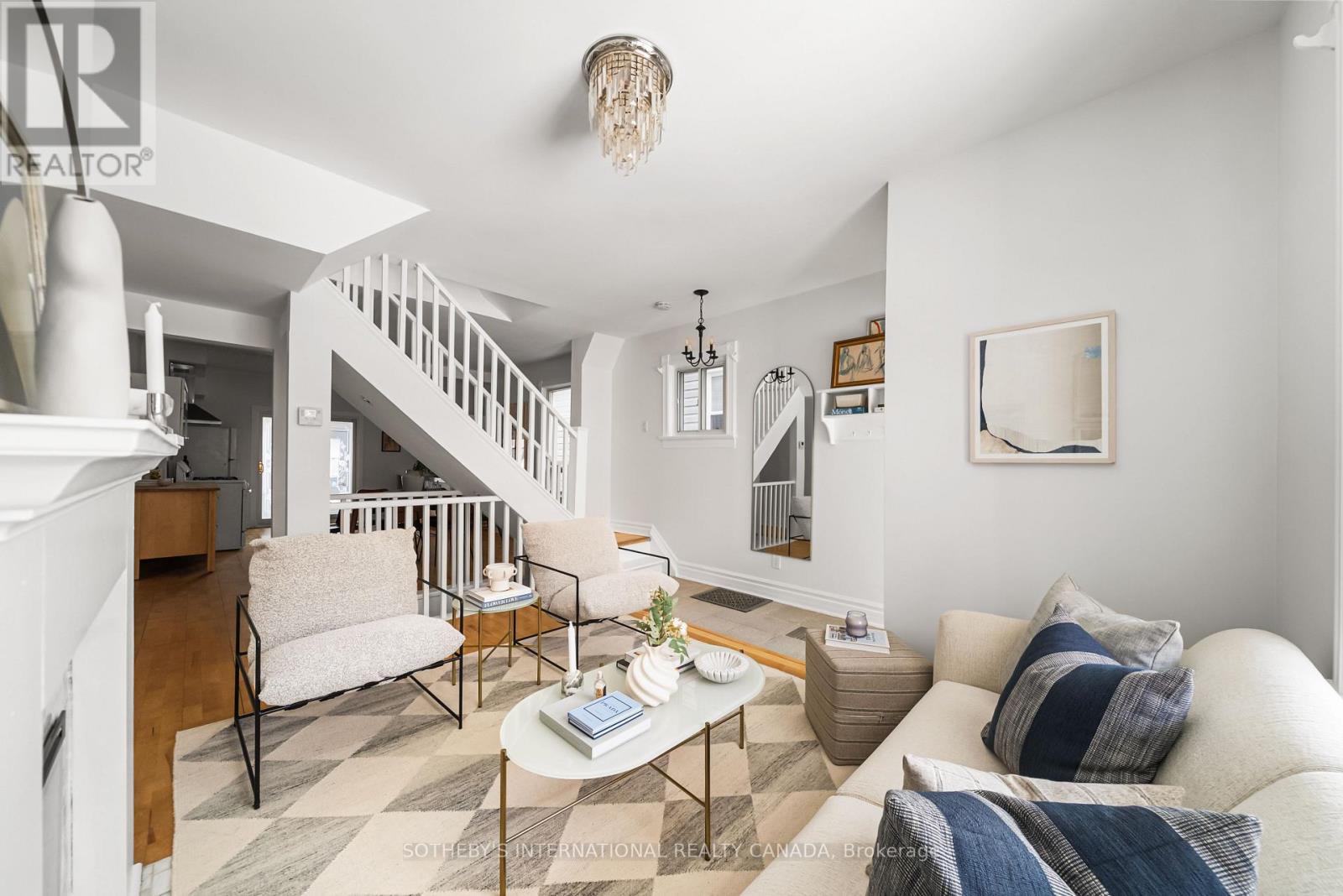 31 Tiverton Avenue, Toronto, Ontario  M4M 2M1 - Photo 6 - E12799158