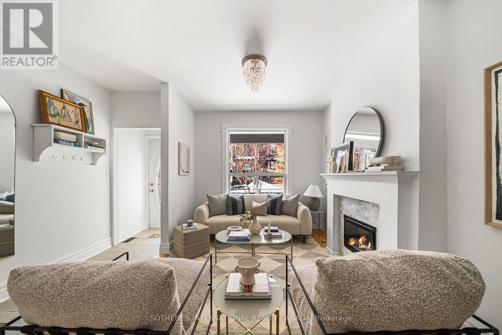 31 Tiverton Avenue, Toronto, Ontario  M4M 2M1 - Photo 8 - E12799158