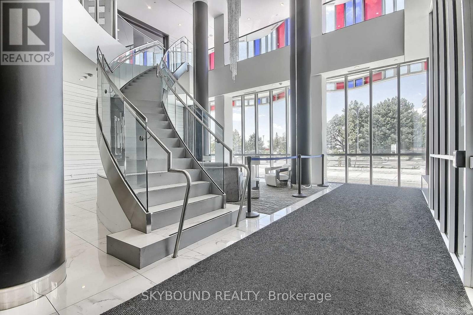 1007 - 9471 Yonge Street, Richmond Hill, Ontario L4C 0Z5 - Photo 1 - N12798976