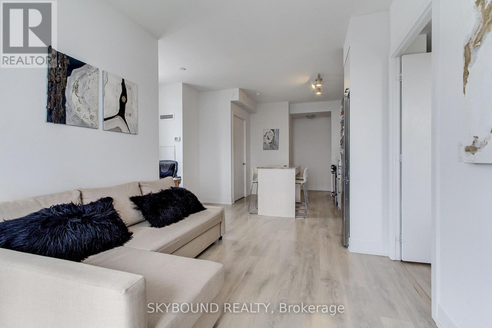 1007 - 9471 Yonge Street, Richmond Hill, Ontario L4C 0Z5 - Photo 13 - N12798976