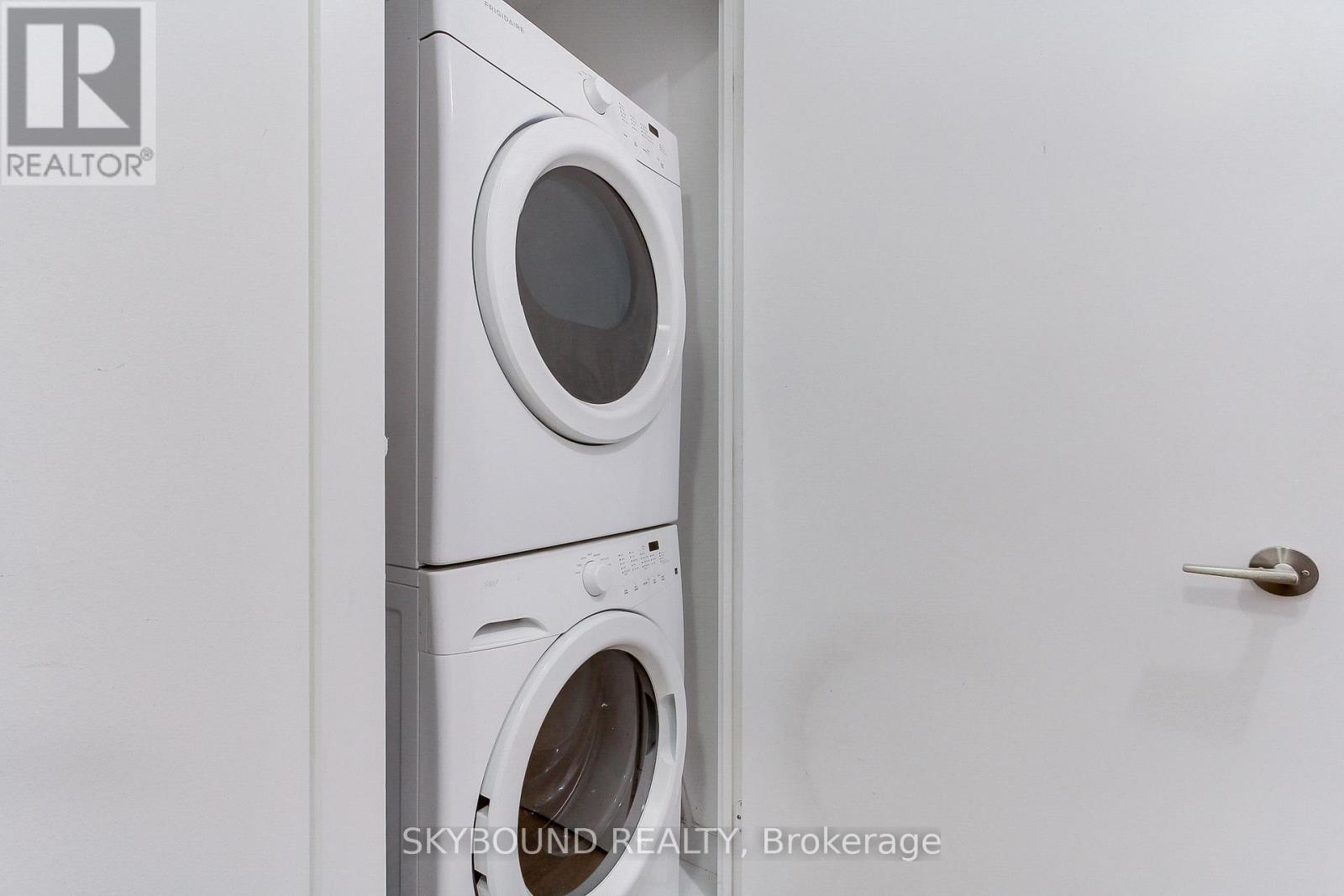 1007 - 9471 Yonge Street, Richmond Hill, Ontario L4C 0Z5 - Photo 22 - N12798976