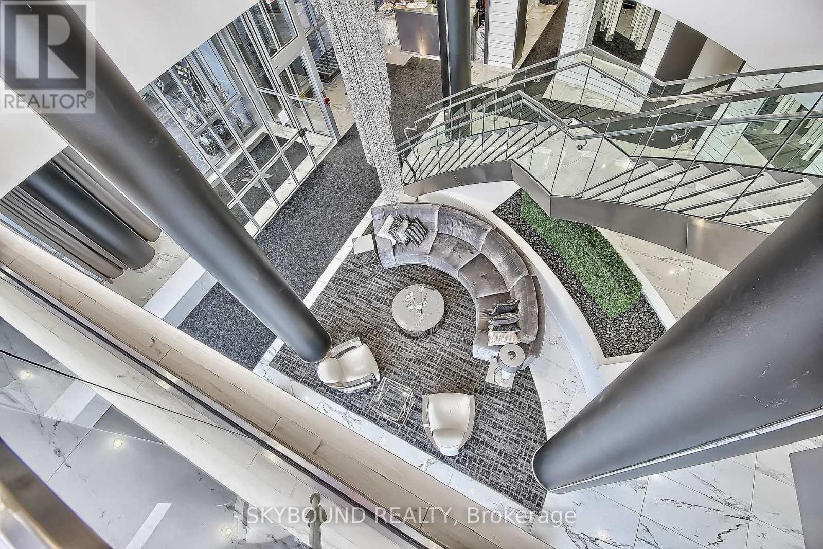 1007 - 9471 Yonge Street, Richmond Hill, Ontario L4C 0Z5 - Photo 3 - N12798976