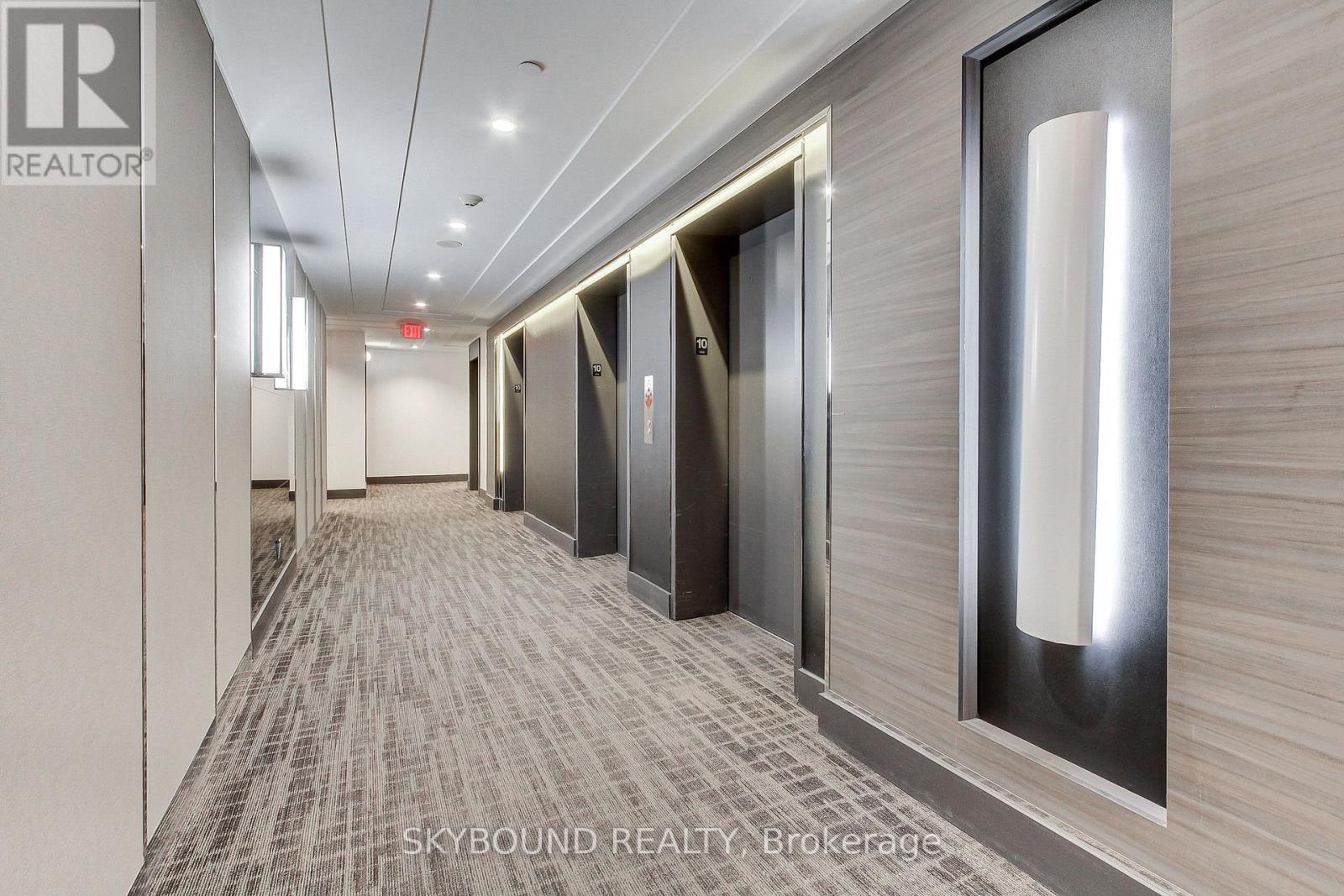 1007 - 9471 Yonge Street, Richmond Hill, Ontario L4C 0Z5 - Photo 4 - N12798976